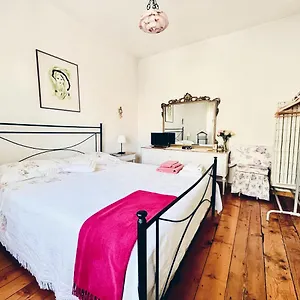https://a-casa-di-paola.hotelinveneto.com